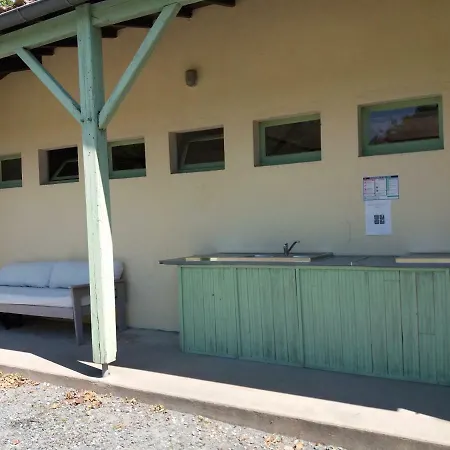 Camping L'ilot Des Marais 2*
